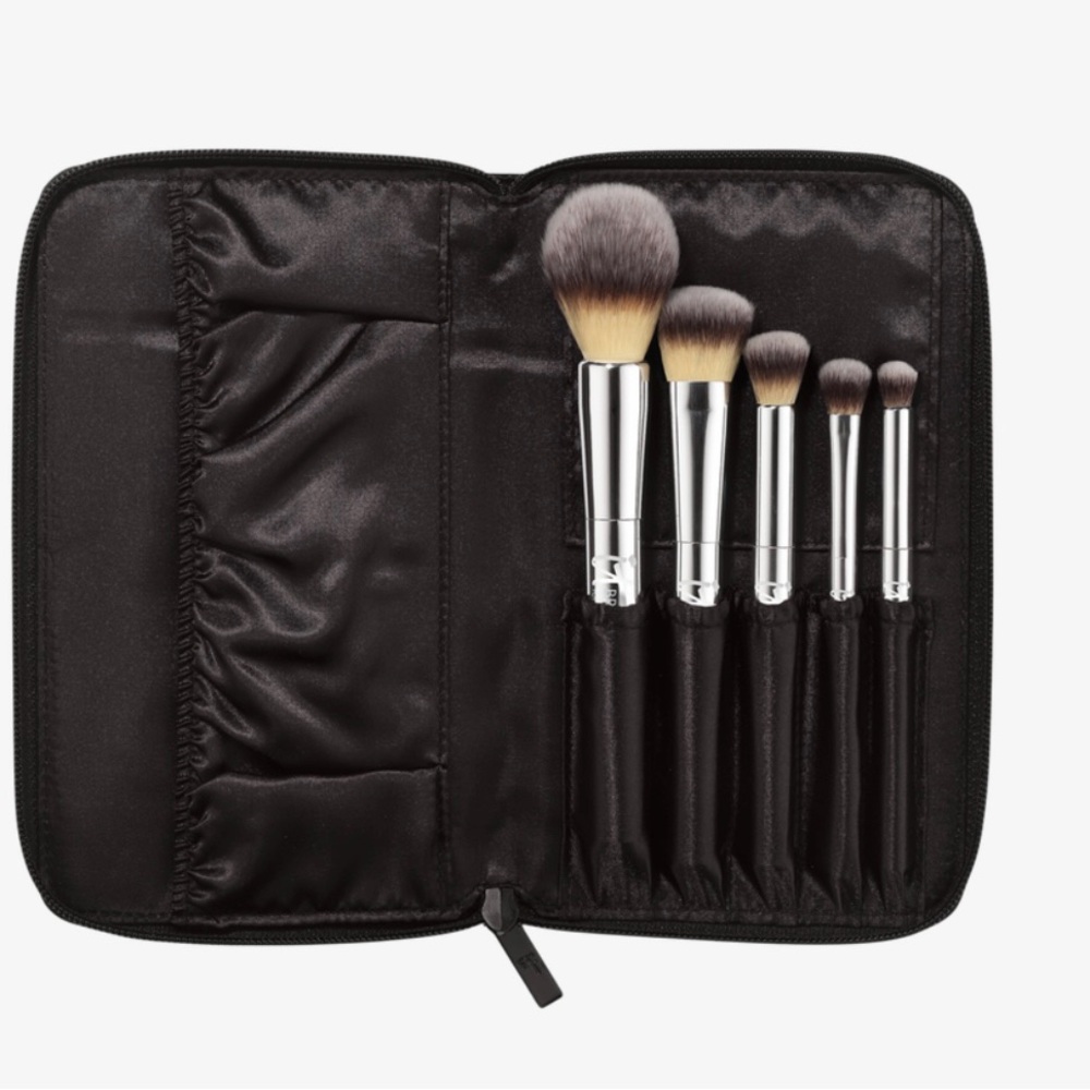 NWT IT Cosmetics Your Beautiful Basics Airbrush 5-pcs Makeup Brush Set - Picture 2 of 3